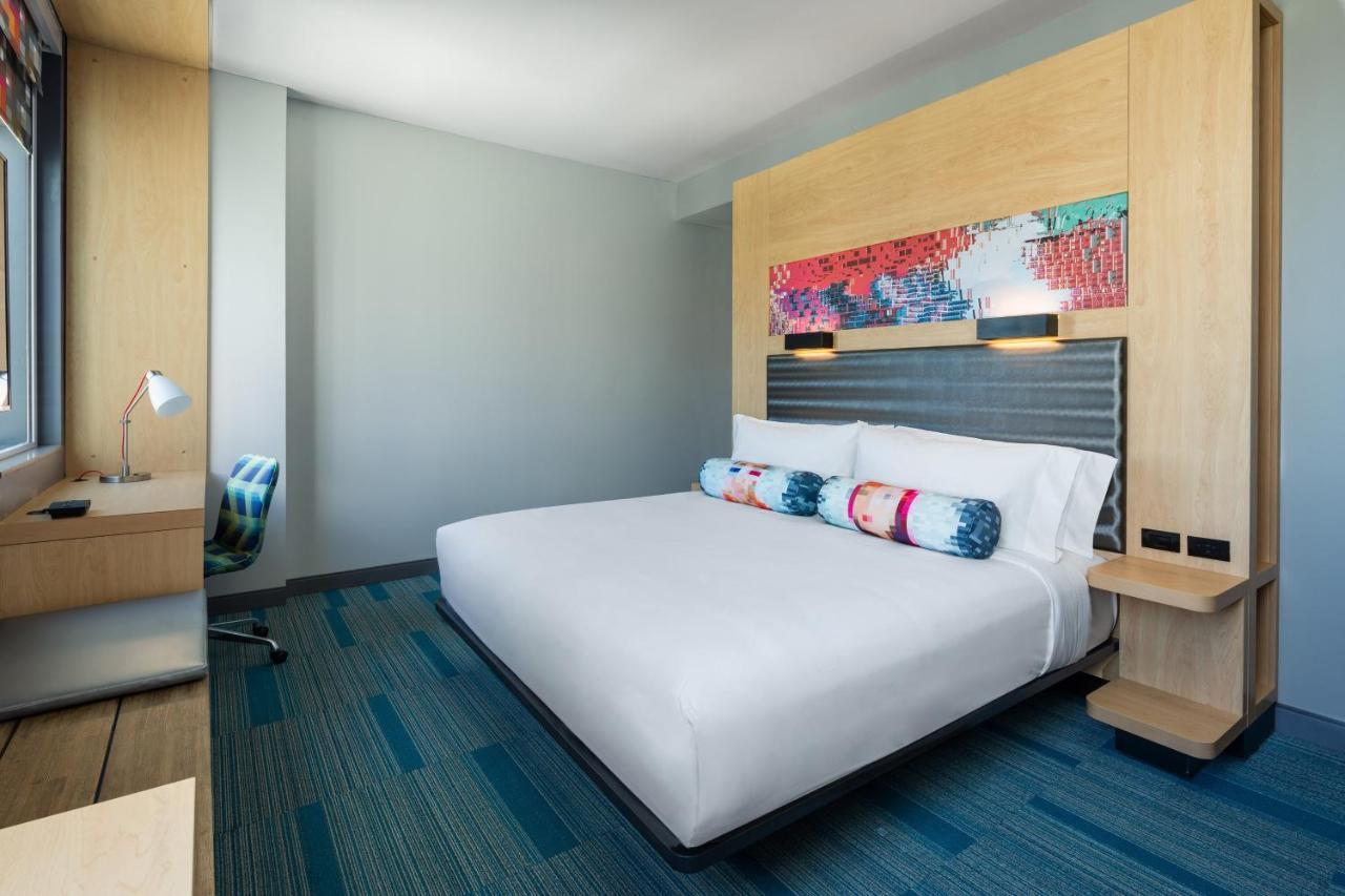 Aloft Miami Aventura Hotel Exterior photo